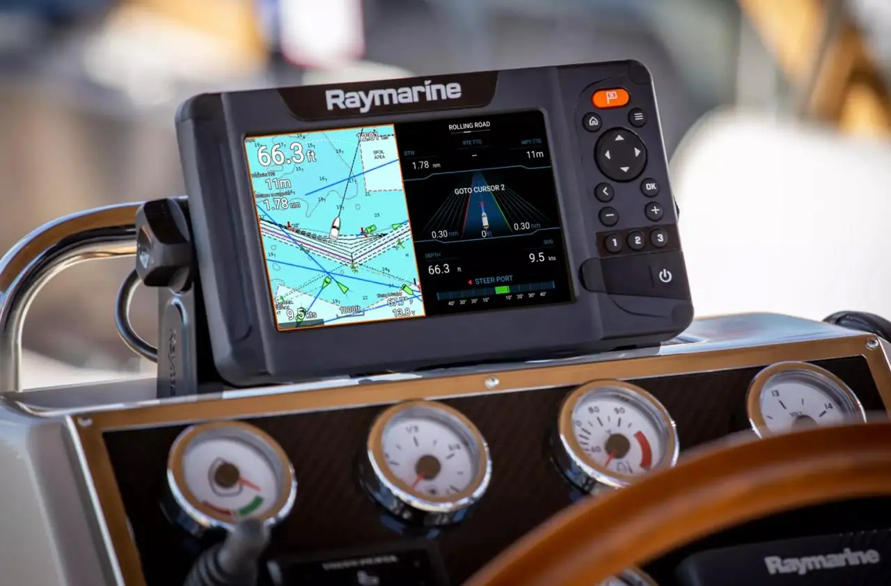 ELEMENT 7 S RAYMARINE CON CARTOGRAFIA LIGHTHOUSE MEDITERRANEO